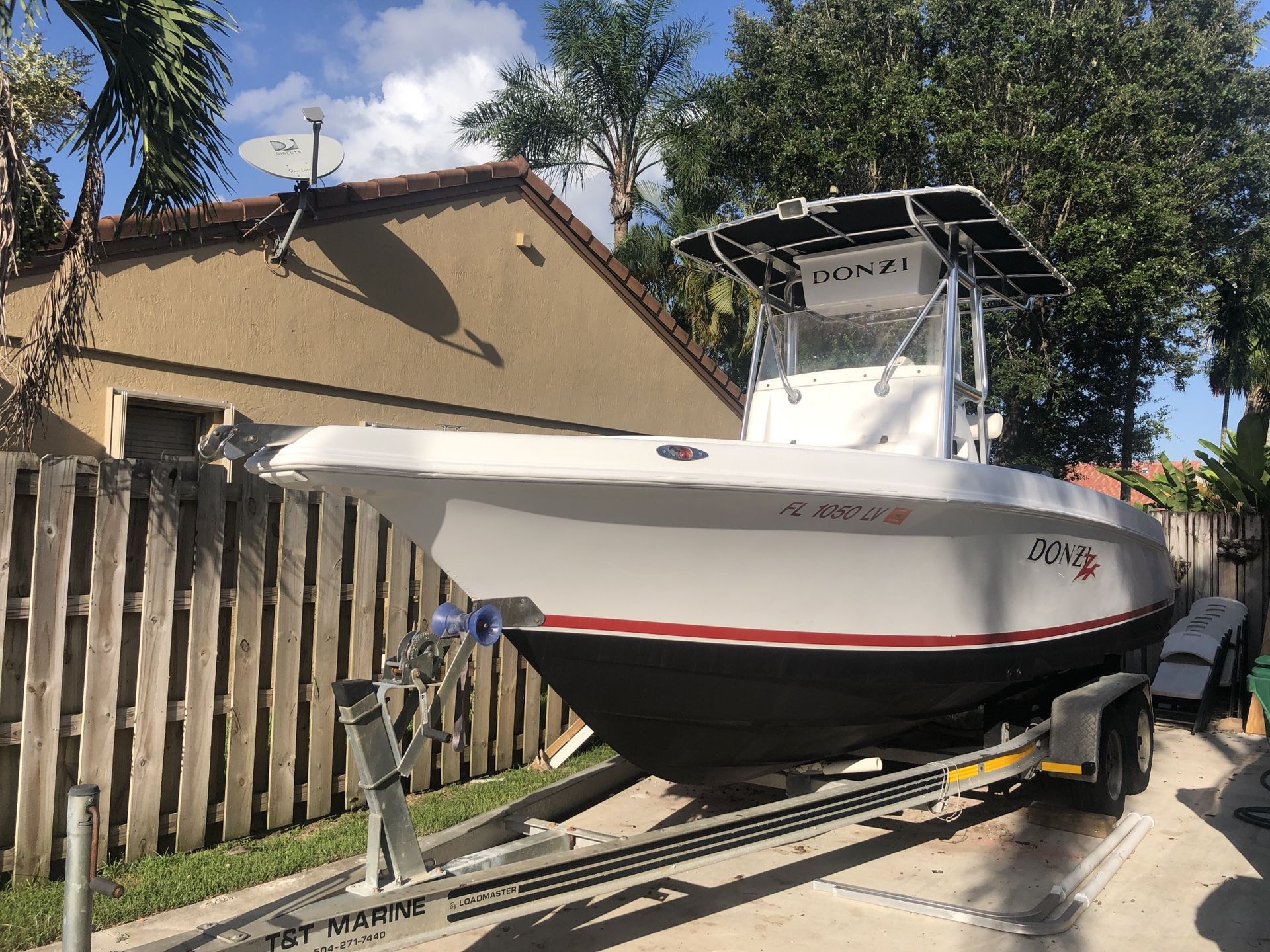 Donzi 23 ZF 2002 Center Console Boat with trailer