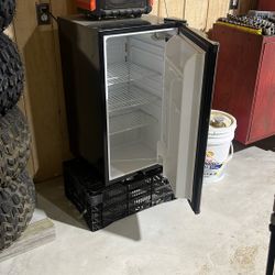 Mini Refrigerator 