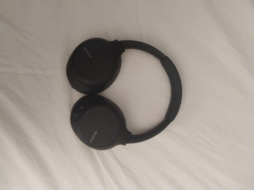 Sony WH-CH710N Wireless Noise Cancelling Headphones