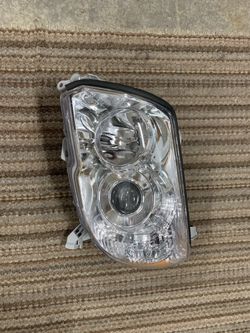 4Runner Left Headlight Aftermarket