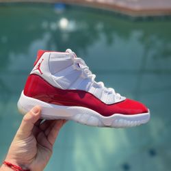 Jordan 11 “cherry”