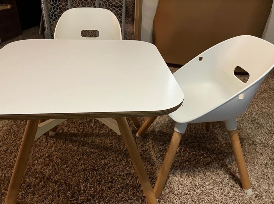 Kids Table With 4 Chairs