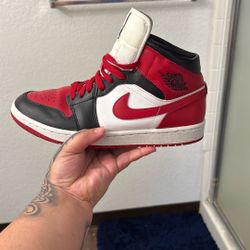 9.5 Red Black White Nike Jordans