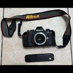 Nikon N2020 AF 35mm SLR Film Camera With Original Strap No Lens Tested