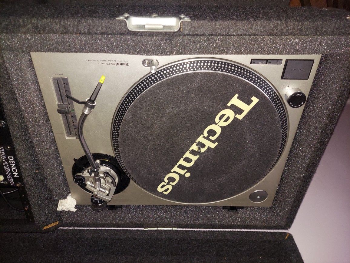 Ild School Dj System With Technic 1200s