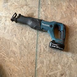 Makita Sawzall With Battery 