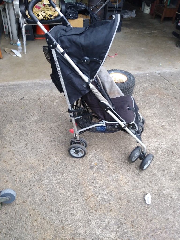 Rocawear Baby Stroller