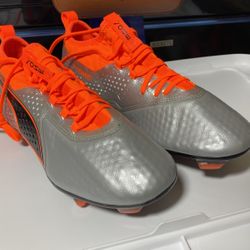 Puma One Size 9 Firm Price $70