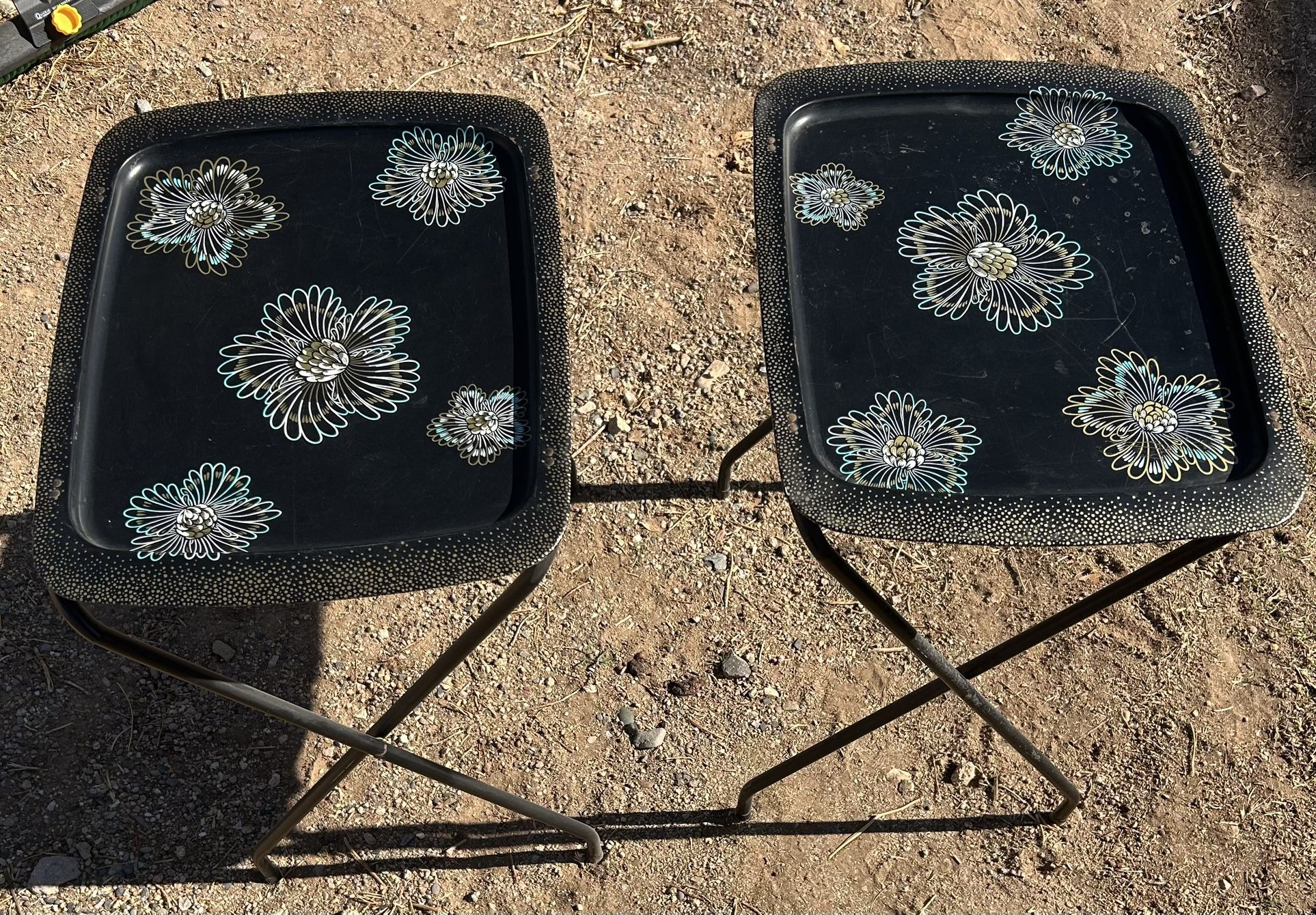RETRO TV Tray table with legs Shabby Metal BLACK Gold starburst