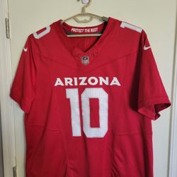 Arizona Cardinals Jersey With Hat(Can Meet Or Pickup On Thursdays, Fridays, Or Saturdays)