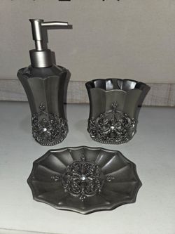 Bathroom set