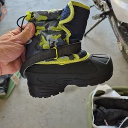Kids Snow Boots Size 12
