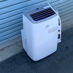 Black And decker portable air conditioner/ Ac Works Fine 