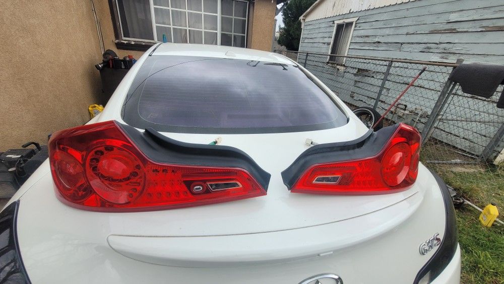 G35 TAILLIGHTS 