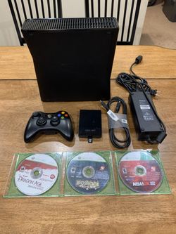 Microsoft Xbox 360 S Slim 250GB Model 1439 Video Game Console