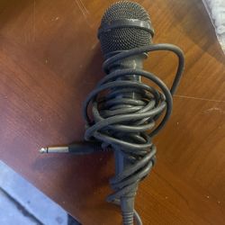 Microphone 