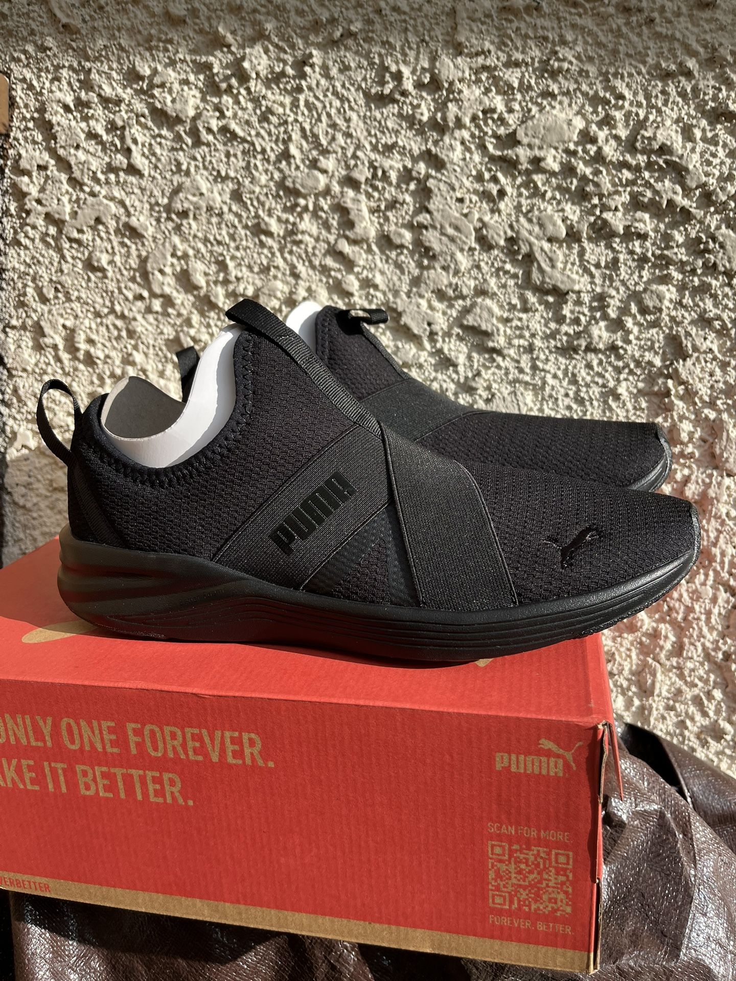 New Puma Women's Black Sneakers Shoes Size 11