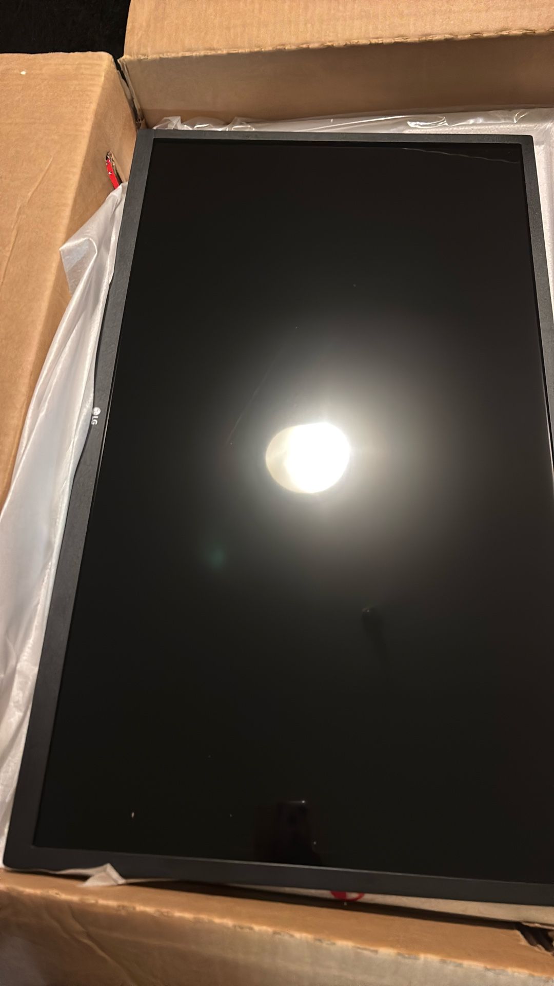 LG Monitors 32 In
