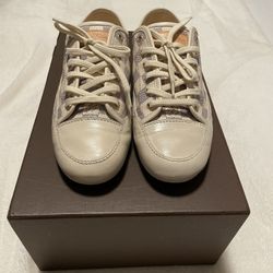 Louis Vuitton Sneaker