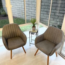 Set of 2 Gray Upholstered Chairs