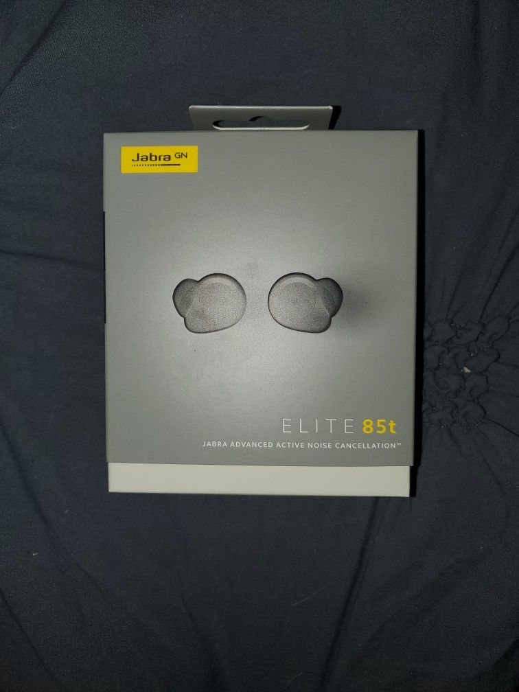 Jabra Elite 85t earbuds