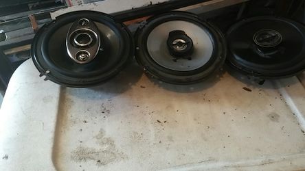Bocinas 2 pioneer y 1 kenwood