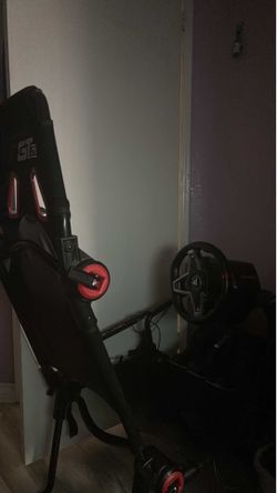 Driving stand whit pedals and steering wheel