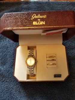 Vintage never used GALAXIE ladies watch
