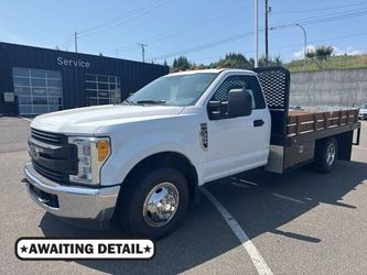 2017 Ford F-350 Chassis