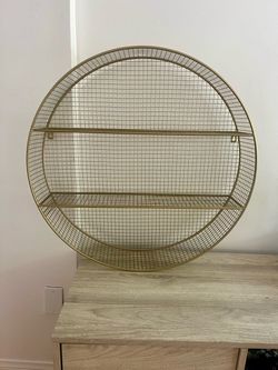 Circular shelf