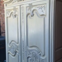 Vendo mueble muy maciso  buenas condiciones