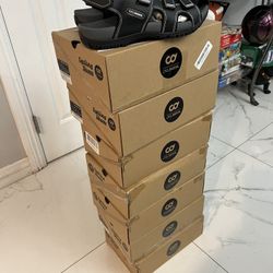 Cycling deal unisex shoes new asking $25 for pair thanks 