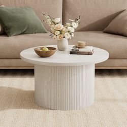 31.5'' Round Coffee Table With Woodgrain Top And Tambour Shade Accents For Living Room