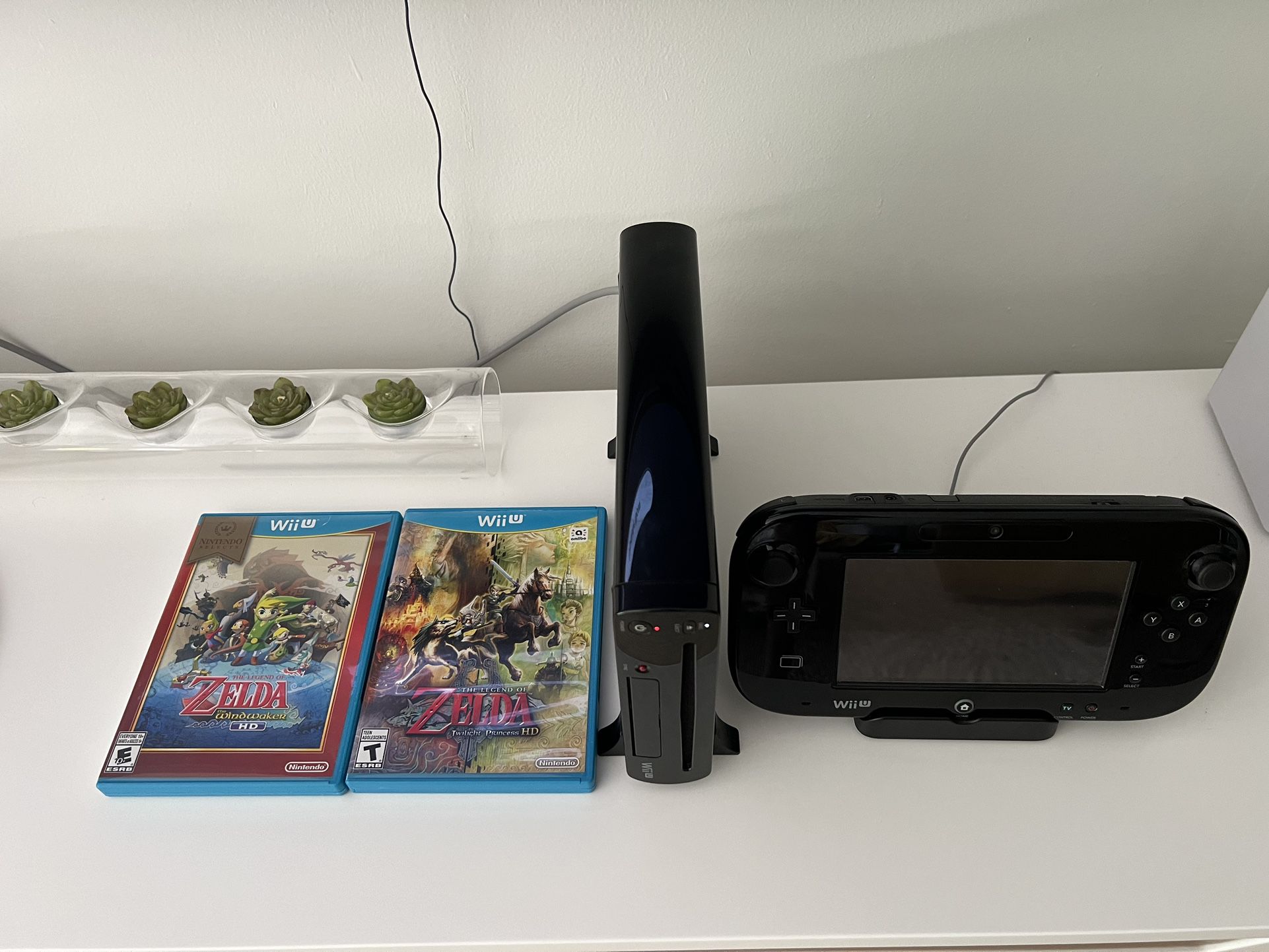 Nintendo Wii U 32 GB Zelda HD Bundle