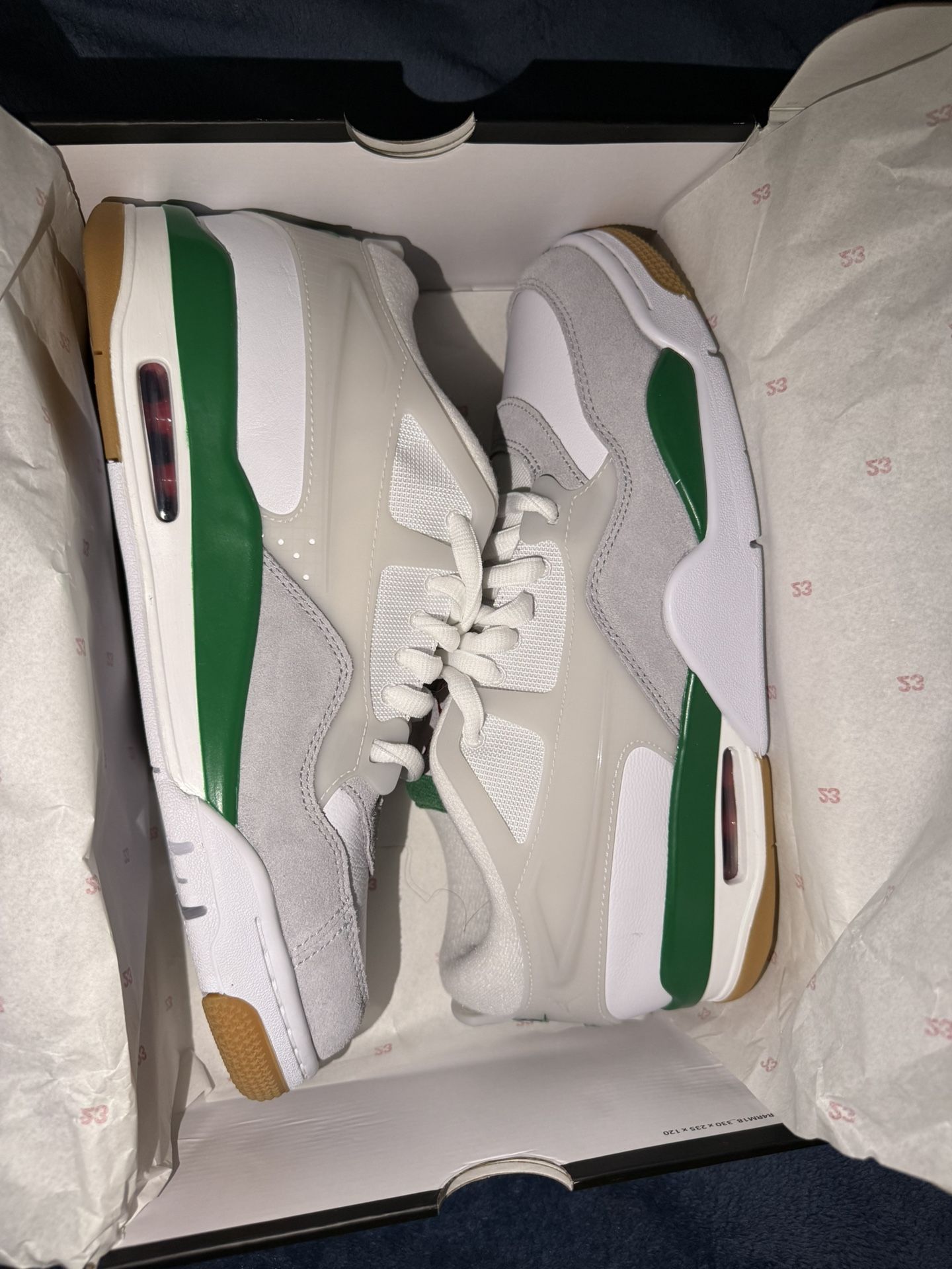 Air Jordan 4 RM. Never Worn
