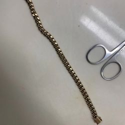 10k Gold Cuban Link Bracelet 