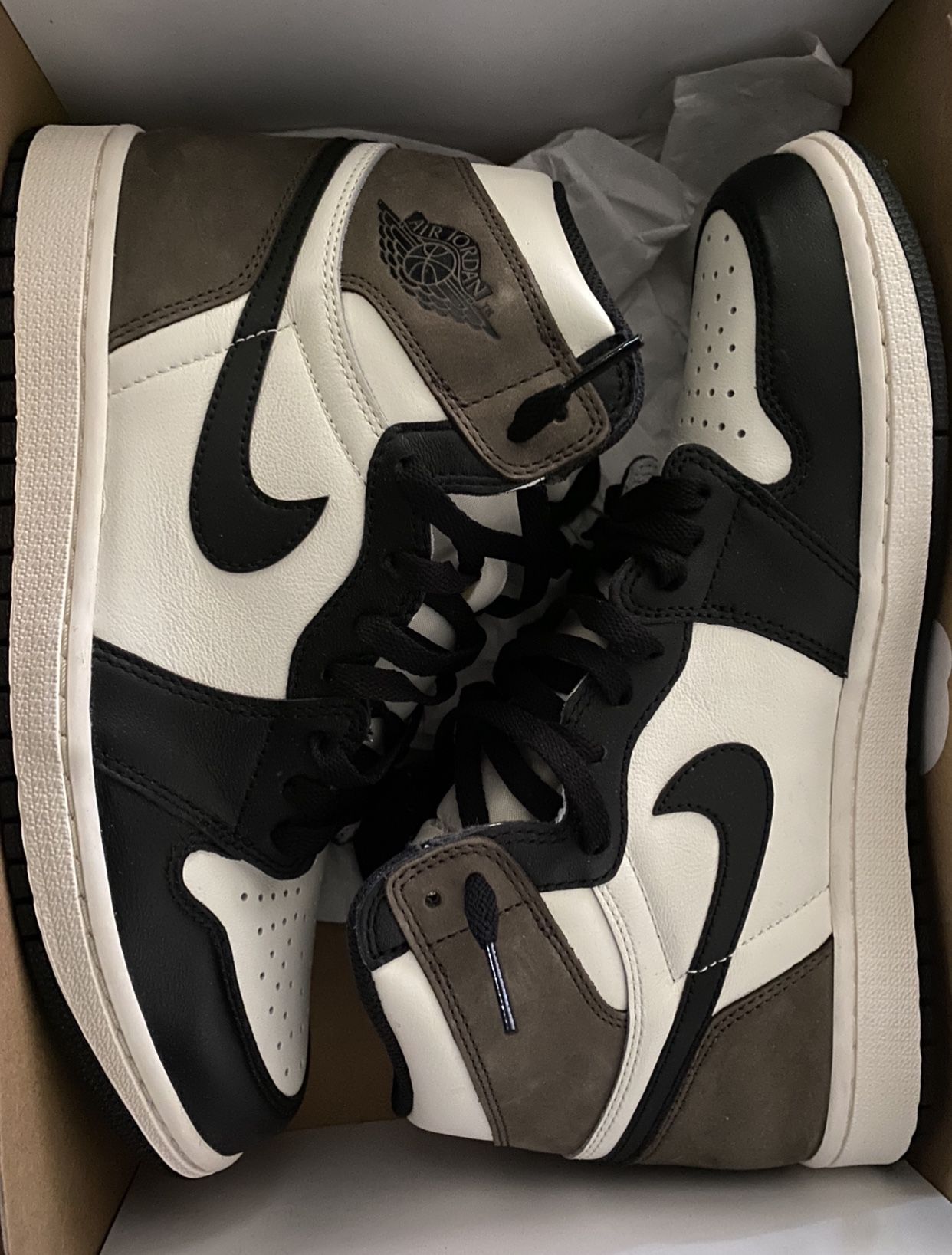 Air Jordan 1 Mid “Lakers Top 3” size 9 for Sale in Los Angeles, CA -  OfferUp