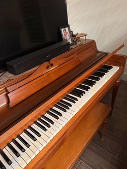 Vintage Piano