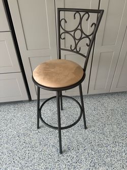 Bar stool