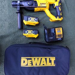 Dewalt Rotto Hammer 2 pilas 4.0 Cargador Y Bolsa 