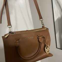 Michael Kors sutton leather bag