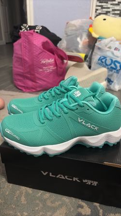 brand new turf shoes Size 7