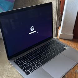Apple MacBook Pro 13” Retina 2017 For Parts 