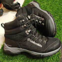 Columbia Waterproof Insulated Boots Size 9