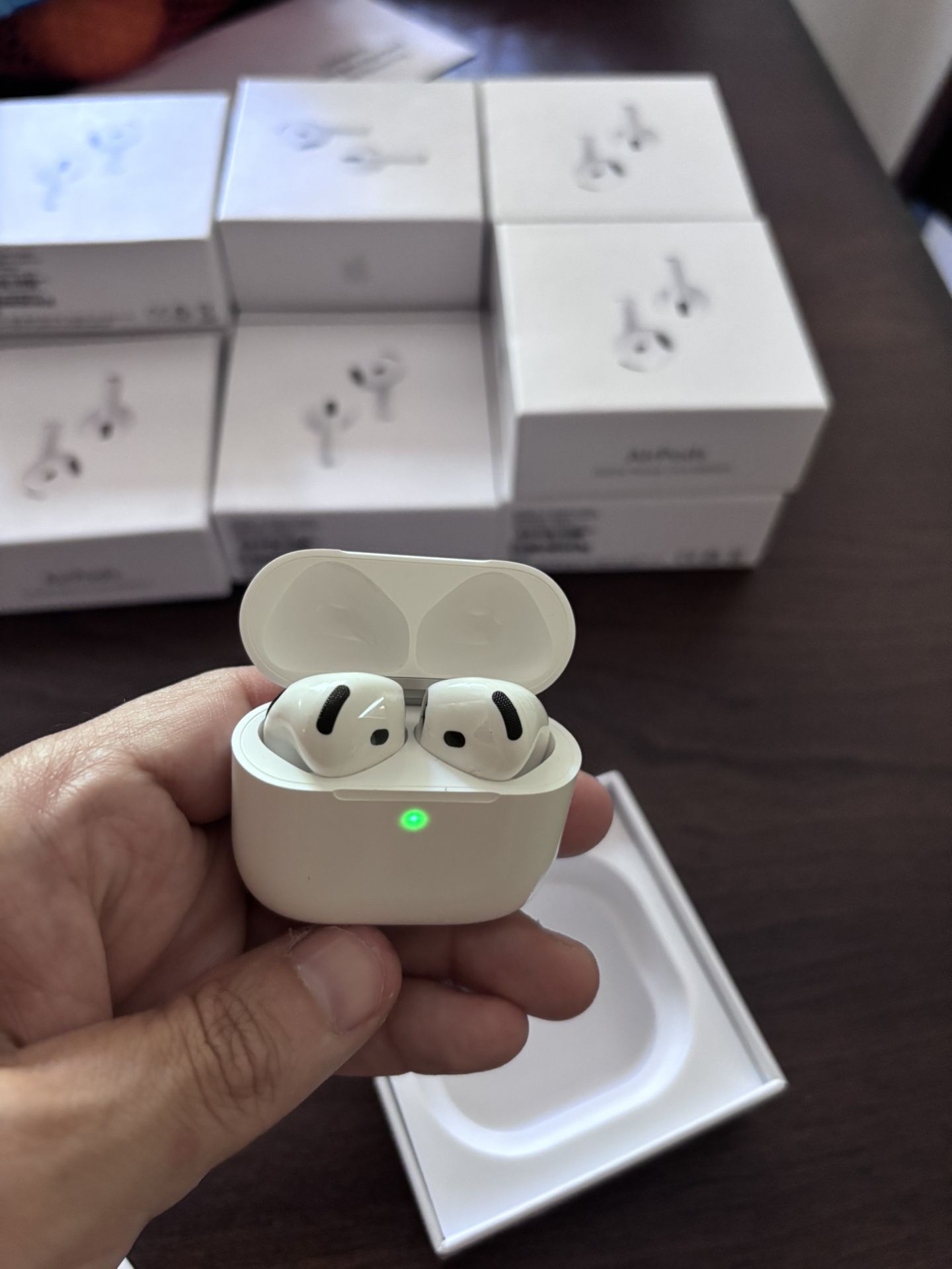 AirPods 4 With ANC