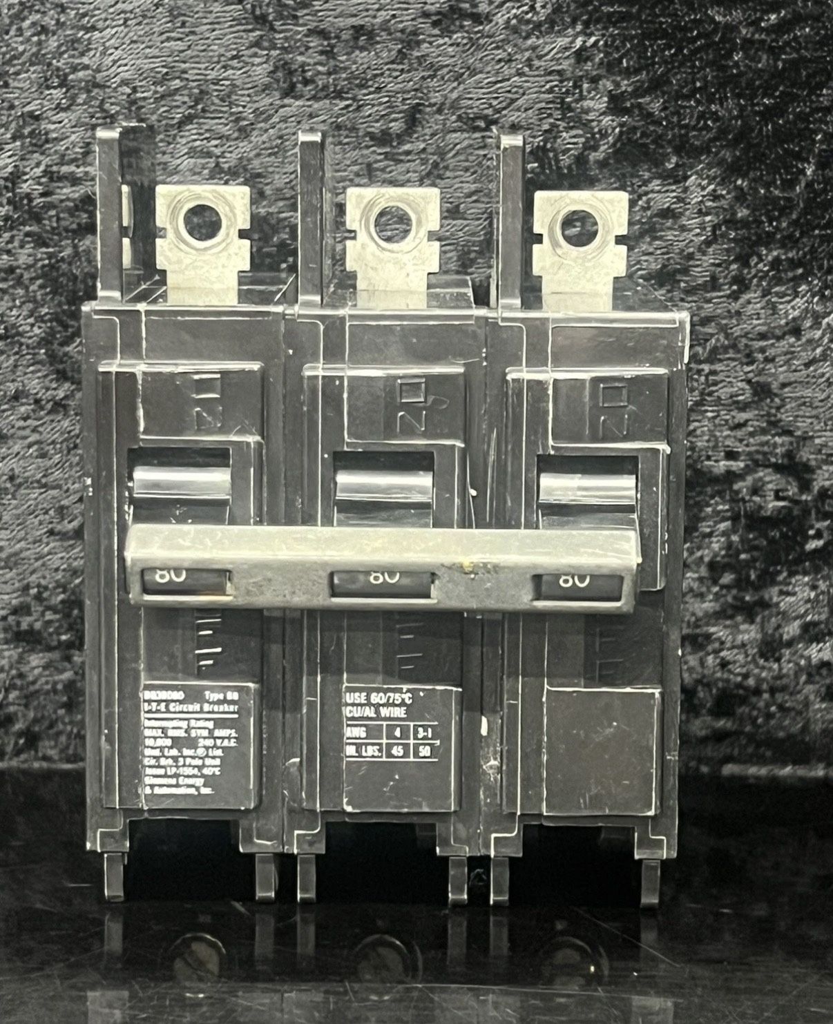 I-T-E Type BQ --BQ3B080 80AMP 240V 3 pole Circuit Breaker