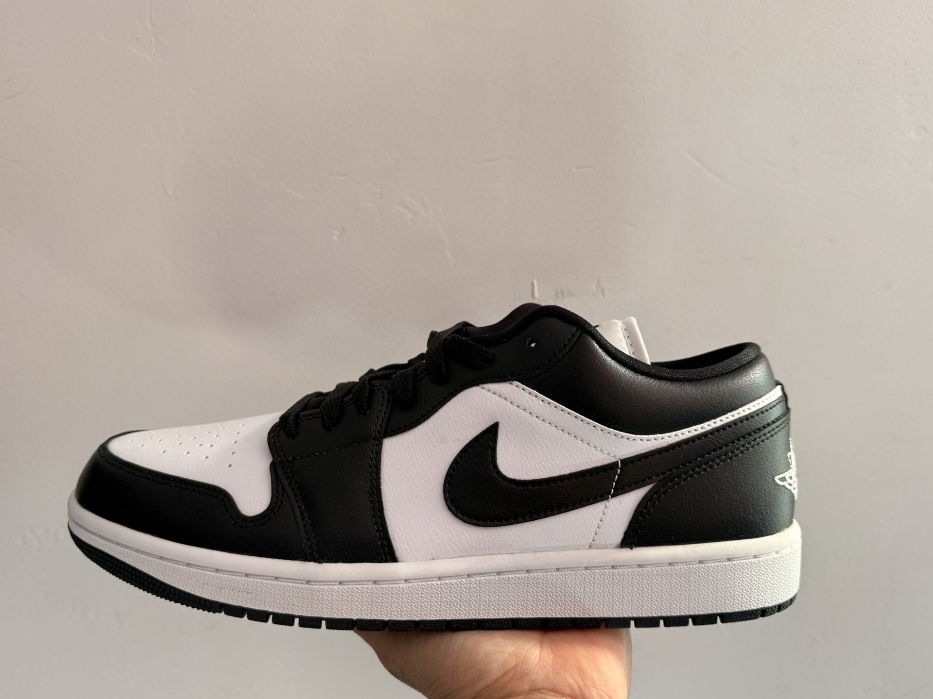 NEW Air Jordan 1 Low in box