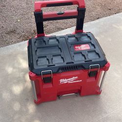 Milwaukee Packout Rolling Tool Box