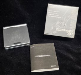 Nintendo Gameboy Advance SP Silver Console w/Box
