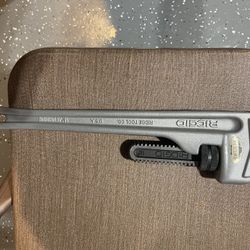 Rigid 18” aluminum Pipe wrench